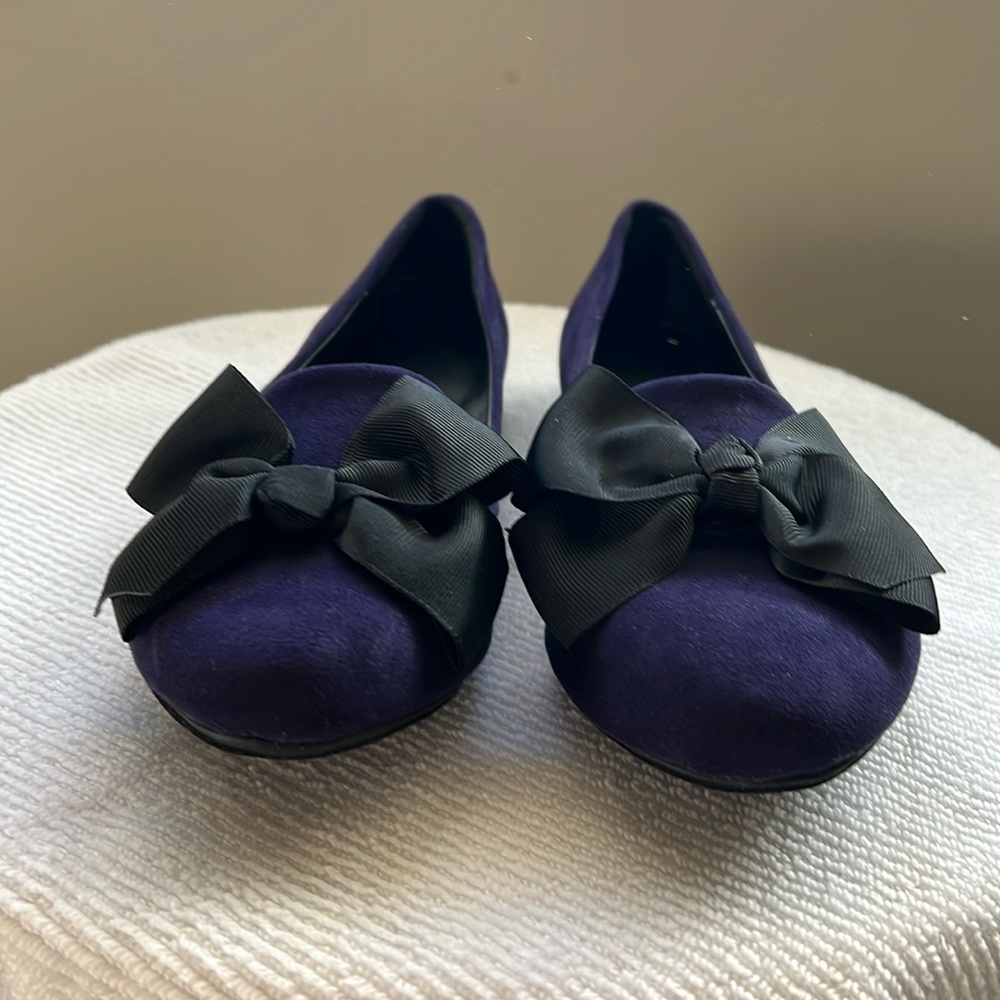 Simply Vera Wang Ballet Flats Purple with Black Bow  Women’s size 7.5